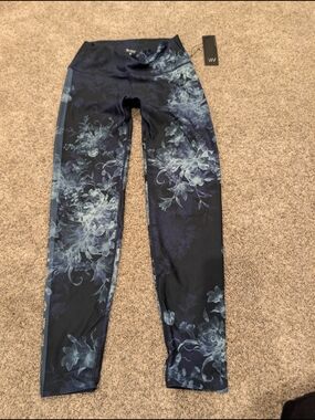 NWT Peloton x WITH Bowie High Waisted Leggings Navy Twist Floral Large